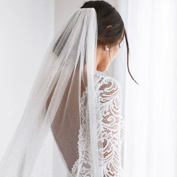 Grace Loves Lace Custom Wedding Gown & Veil SZ S-M NWOT - Picture 4 of 15